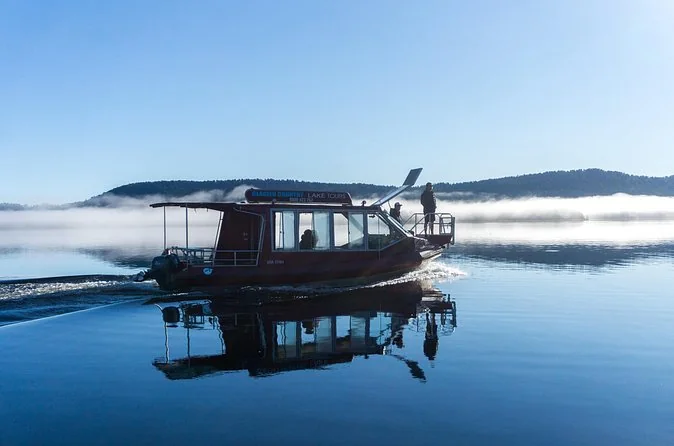 Seefahrt und Regenwaldwanderung